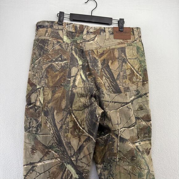 Vintage Wrangler Camo Pants men's 38x34 Fits 36x32 Realtree Carpenter Pro Gear - Picture 1 of 9